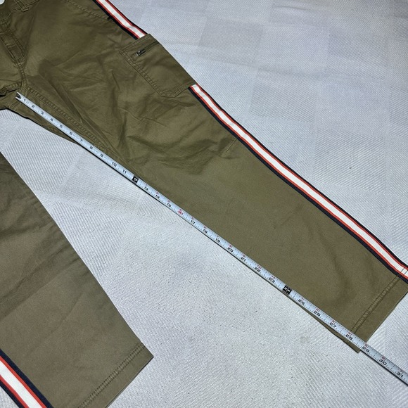 NEW Athleta Summit Cargo Pants Womens 10 Olive Green Stretch Side Stripe NWT - Picture 14 of 15